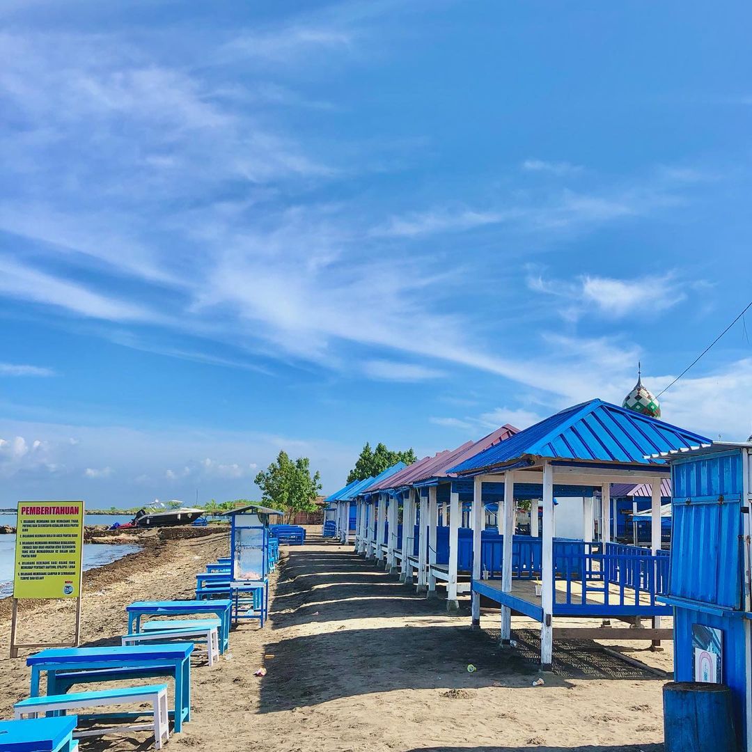 destinasi wisata di Makassar pantai biru