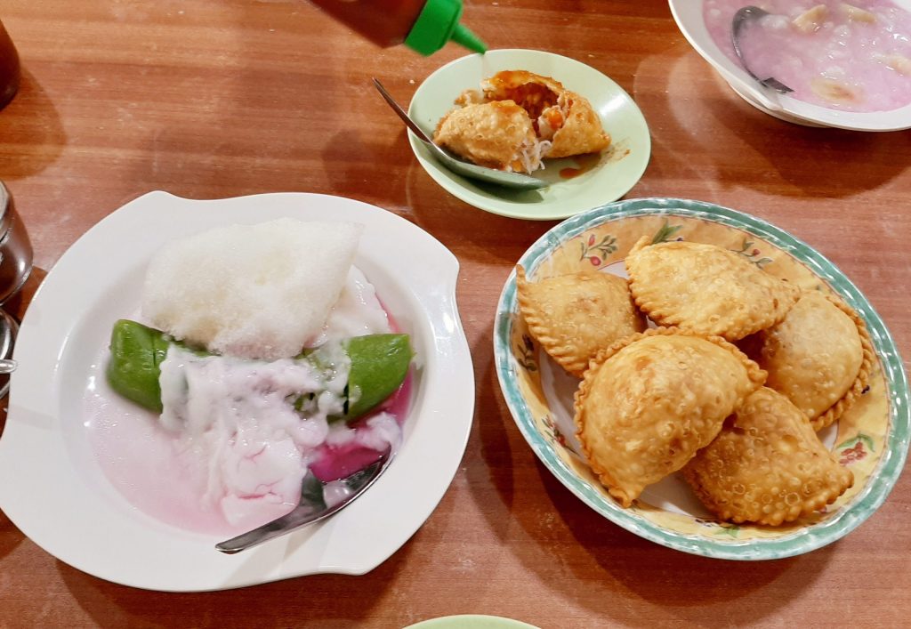 rekomendasi makanan enak di makassar