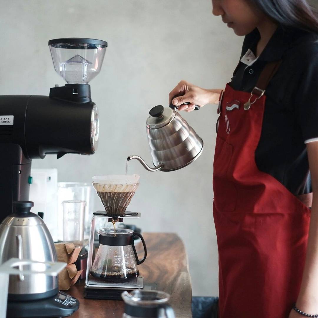 barista anomali makassar