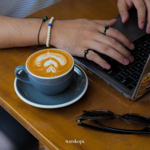 cafe baru di makassar
