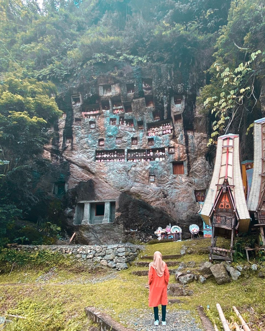 bukit batu lemo destinasi wisata toraja