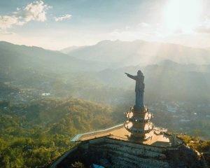 patung Yesus Buntu Burake