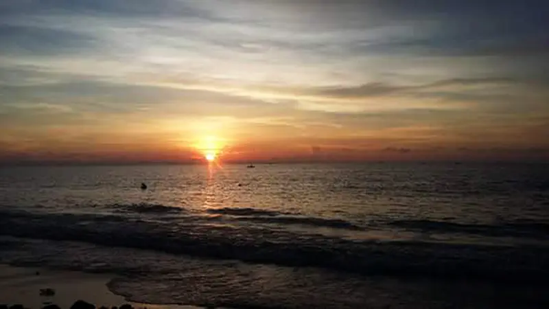 senja di tanjung bayang tidak kalah